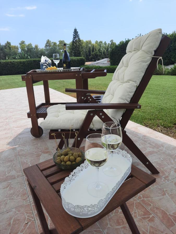 Villa Nina Fontane Bianche Bagian luar foto