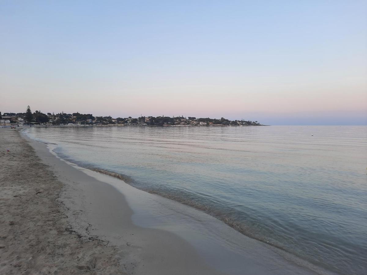 Villa Nina Fontane Bianche Bagian luar foto